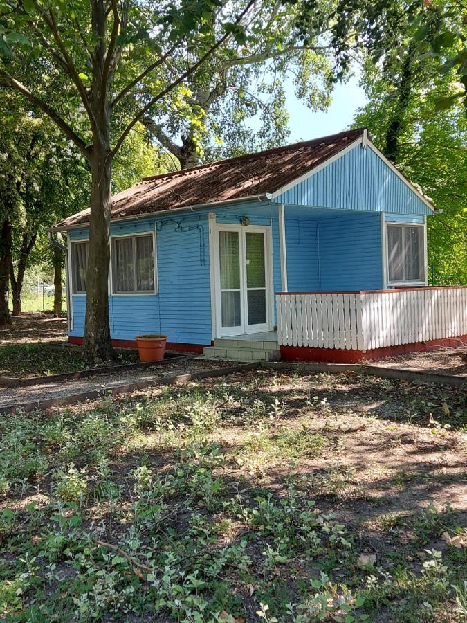 Tulipan Bungalow Camping Resort Дьєнешдіаш Екстер'єр фото