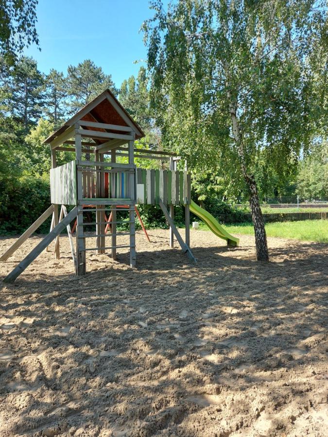 Tulipan Bungalow Camping Resort Дьєнешдіаш Екстер'єр фото
