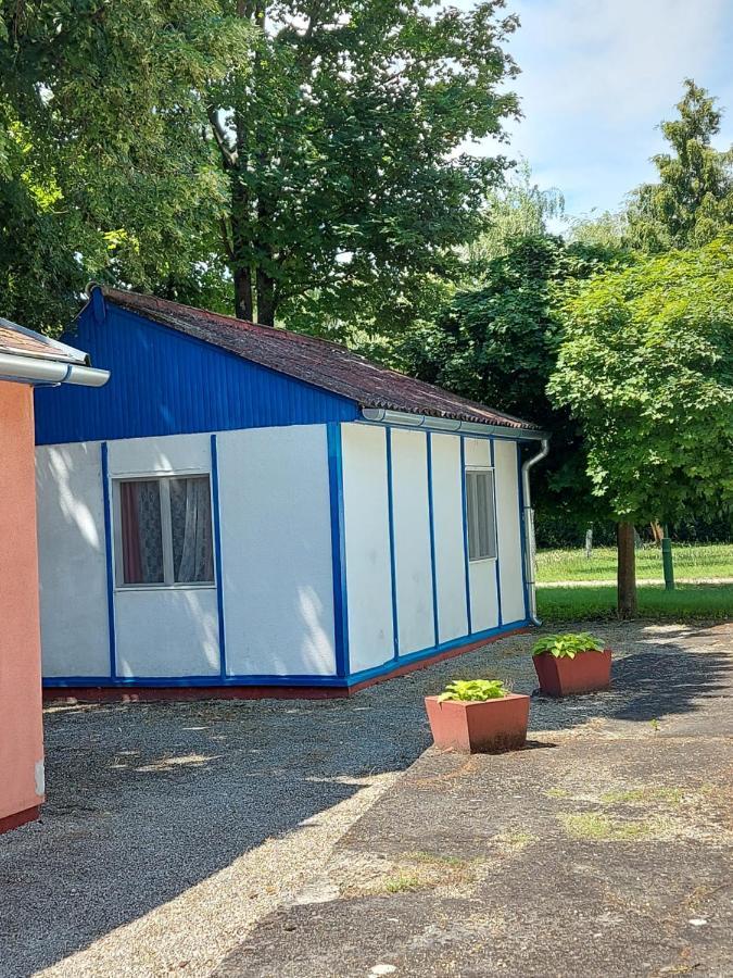Tulipan Bungalow Camping Resort Дьєнешдіаш Екстер'єр фото